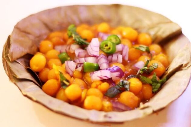 Easy Ghugni Recipe : Traditional Indian Street Food at Home