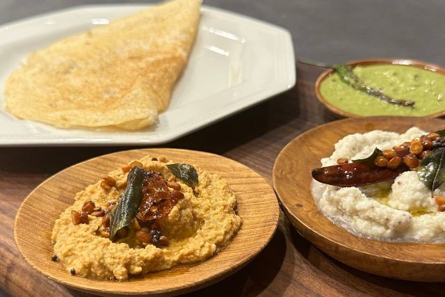 Dosa with Coconut Chutney