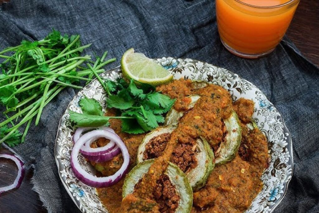 Stuffed Lauki (Bottle Gourd)