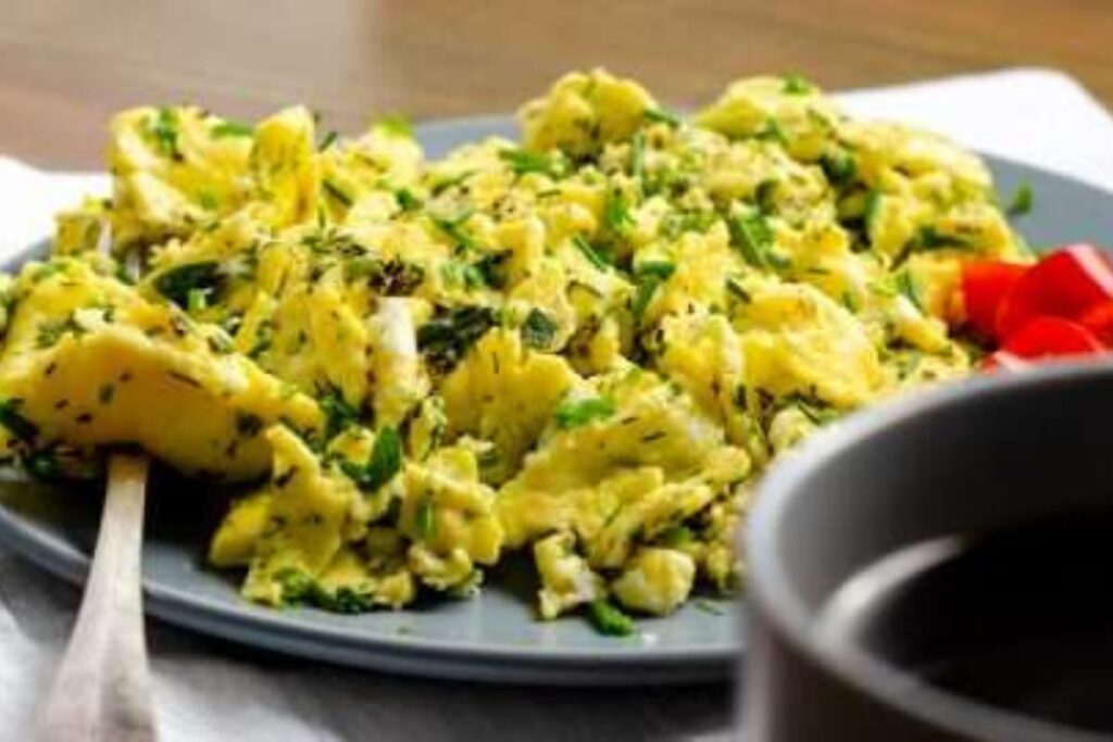 Veggie Scramble with Spinach and Bell Peppers