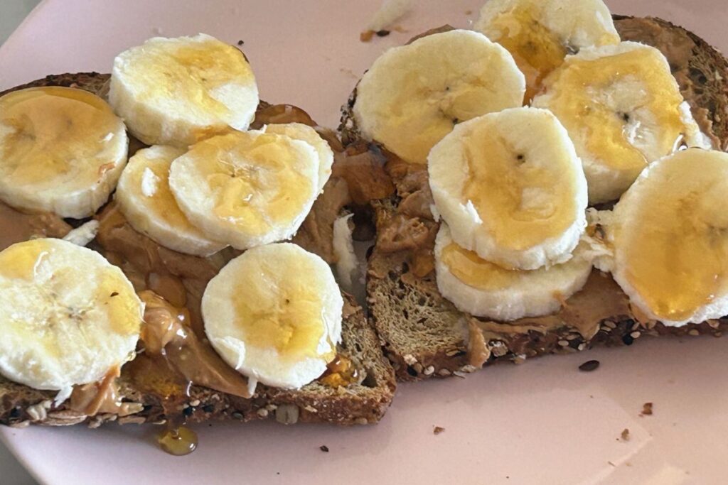 Whole Wheat Bagel with Peanut Butter and Banana