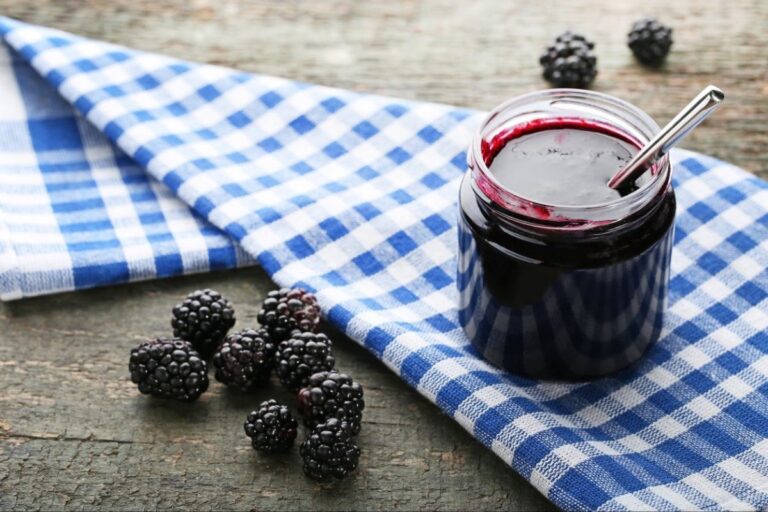 Blackberry Jalapeño Jelly Recipe