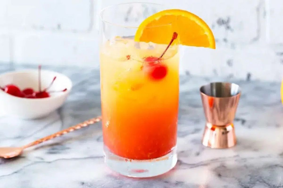 You are currently viewing How to Make Bora Bora Juice: A Tropical Refreshing Drink
