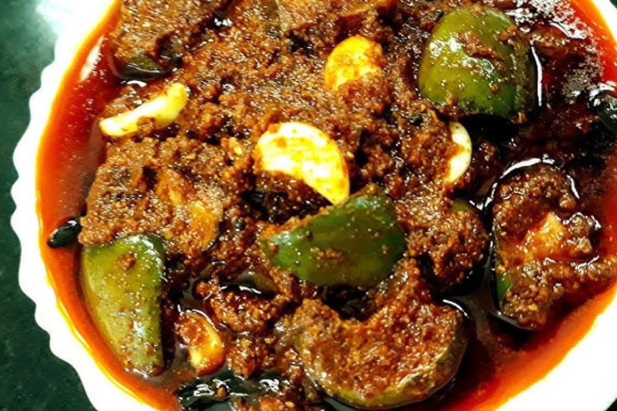 You are currently viewing Dry Mango Pickle Recipe: A Tangy and Spicy Delight