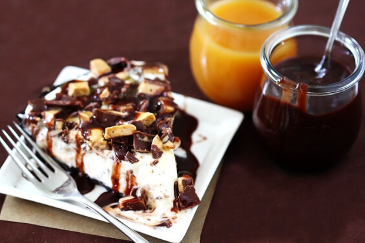 You are currently viewing Heath Bar Pie Recipe – The Ultimate No-Bake Toffee Dessert You’ll Crave