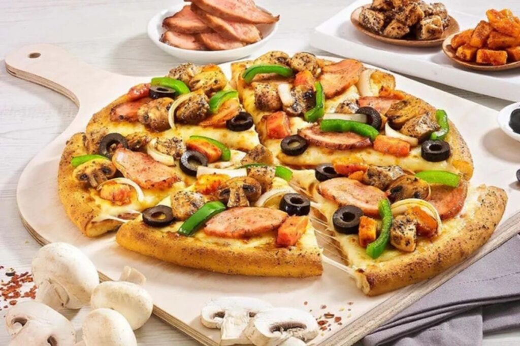 How to Make Chicken Supreme Pizza Recipe