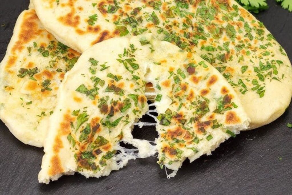 How to Make Stuffed Garlic Naan Recipe